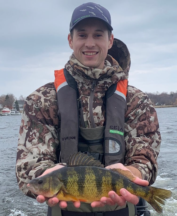 Tyler Hoyt defends thesis on perch morphology Spotlight